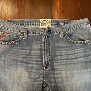 Ariat Men's M4 Relaxed Boot Cut Jeans, 40/30, light wash